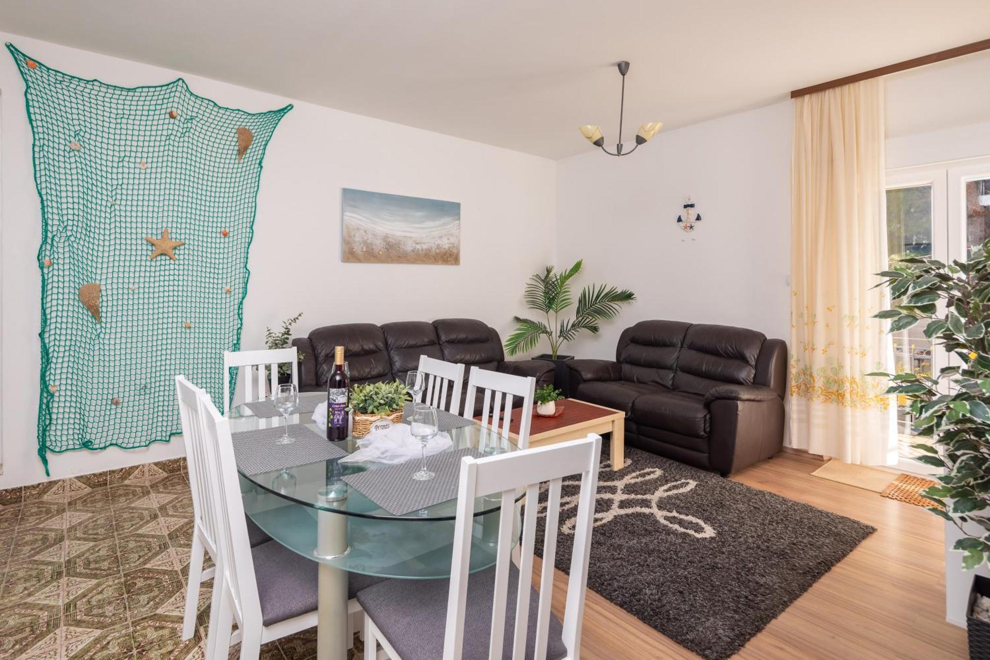 Urban Edge - Beach Apartments Omiš Zewnętrze zdjęcie