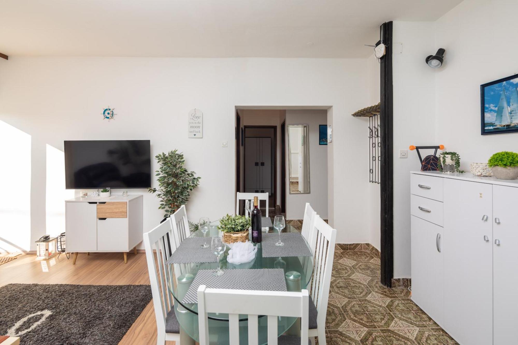 Urban Edge - Beach Apartments Omiš Zewnętrze zdjęcie