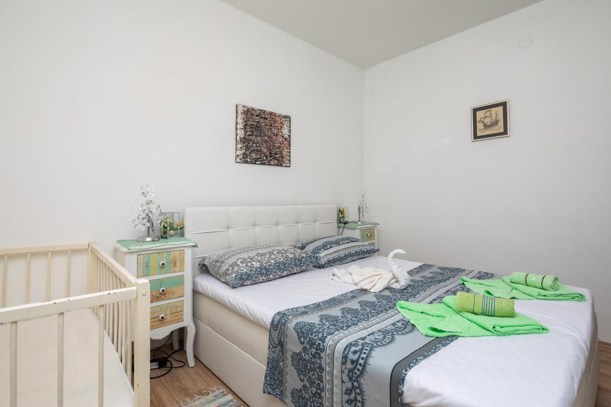 Urban Edge - Beach Apartments Omiš Zewnętrze zdjęcie