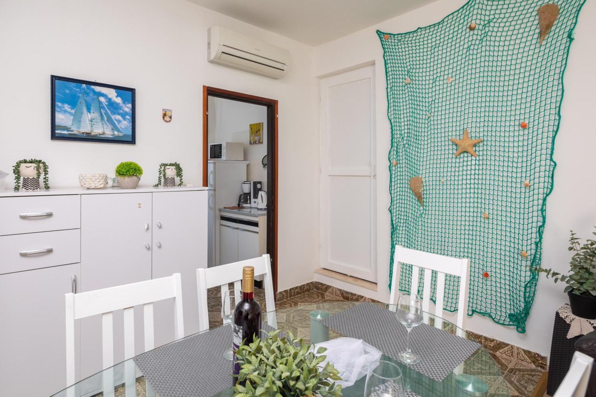 Urban Edge - Beach Apartments Omiš Zewnętrze zdjęcie